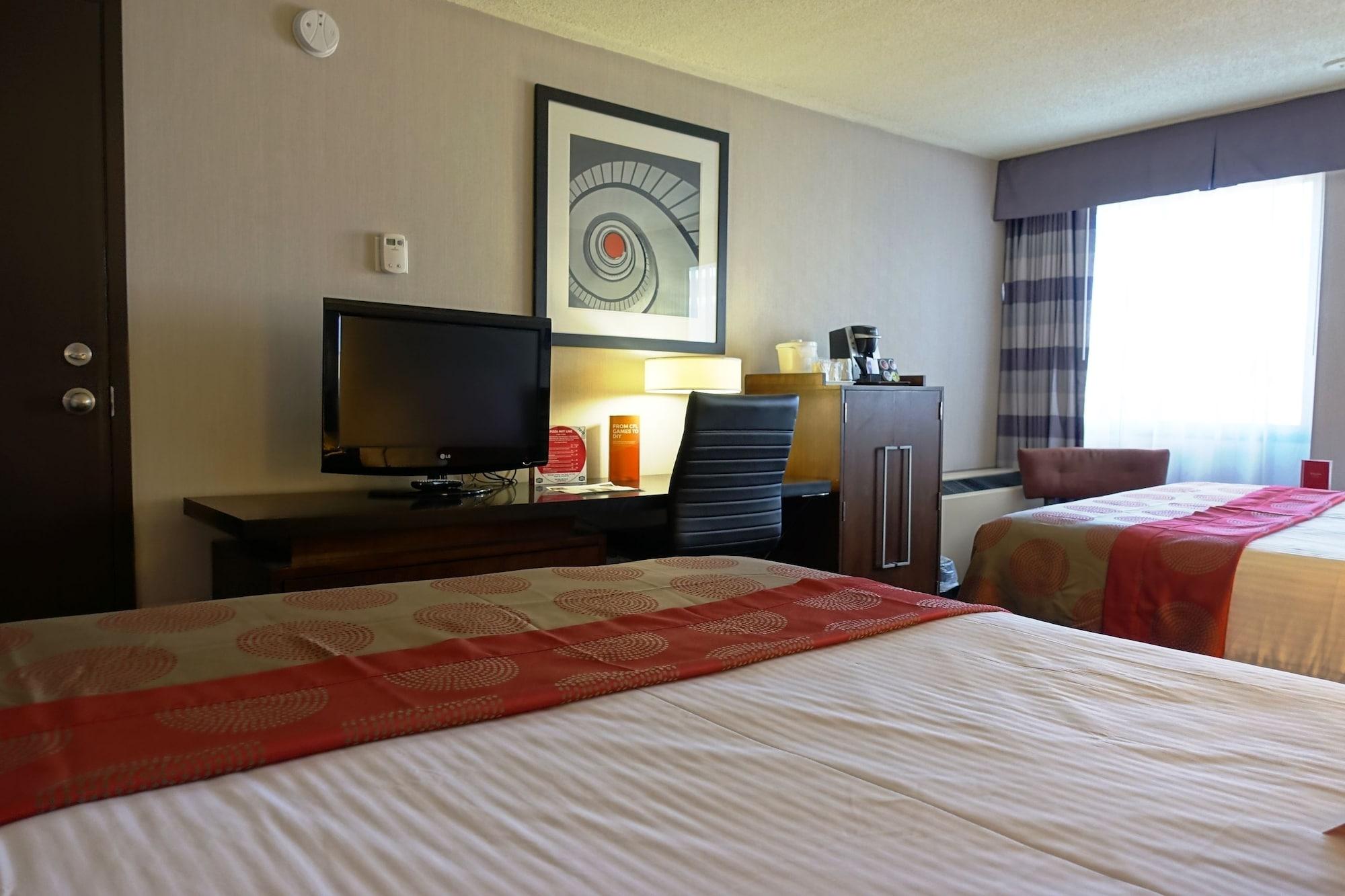 Ramada Plaza By Wyndham Regina Downtown Exterior foto