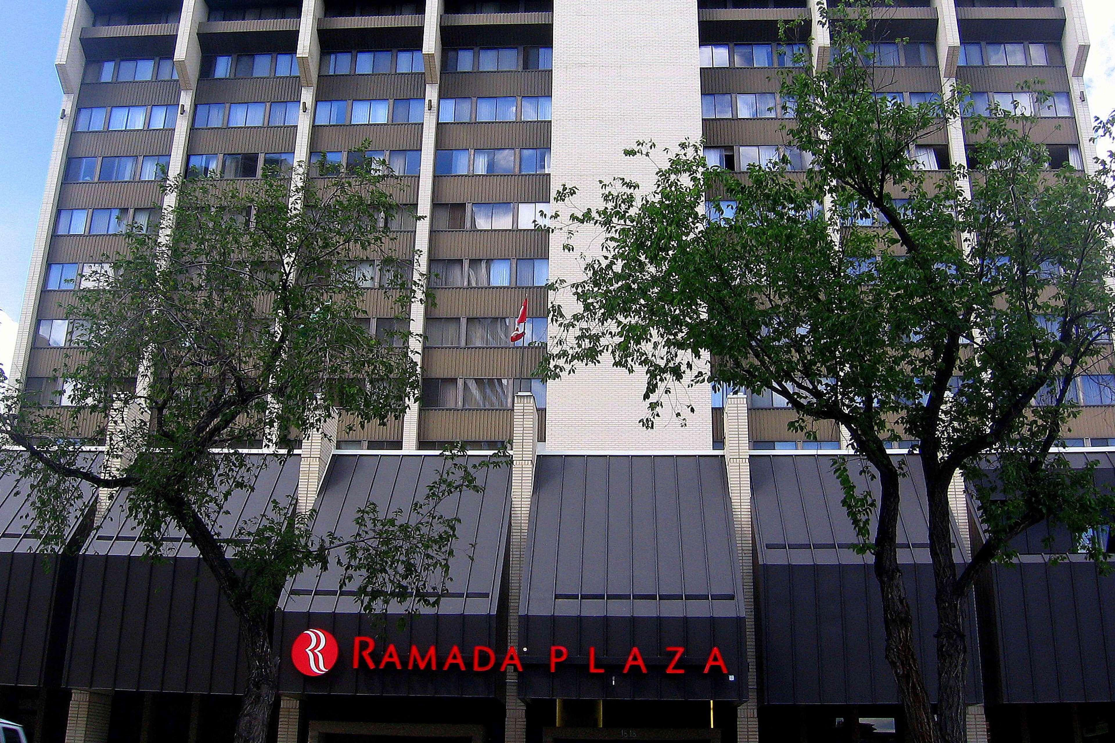 Ramada Plaza By Wyndham Regina Downtown Exterior foto